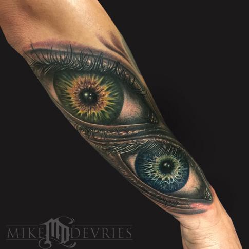 Mike DeVries - Eye Tattoo
